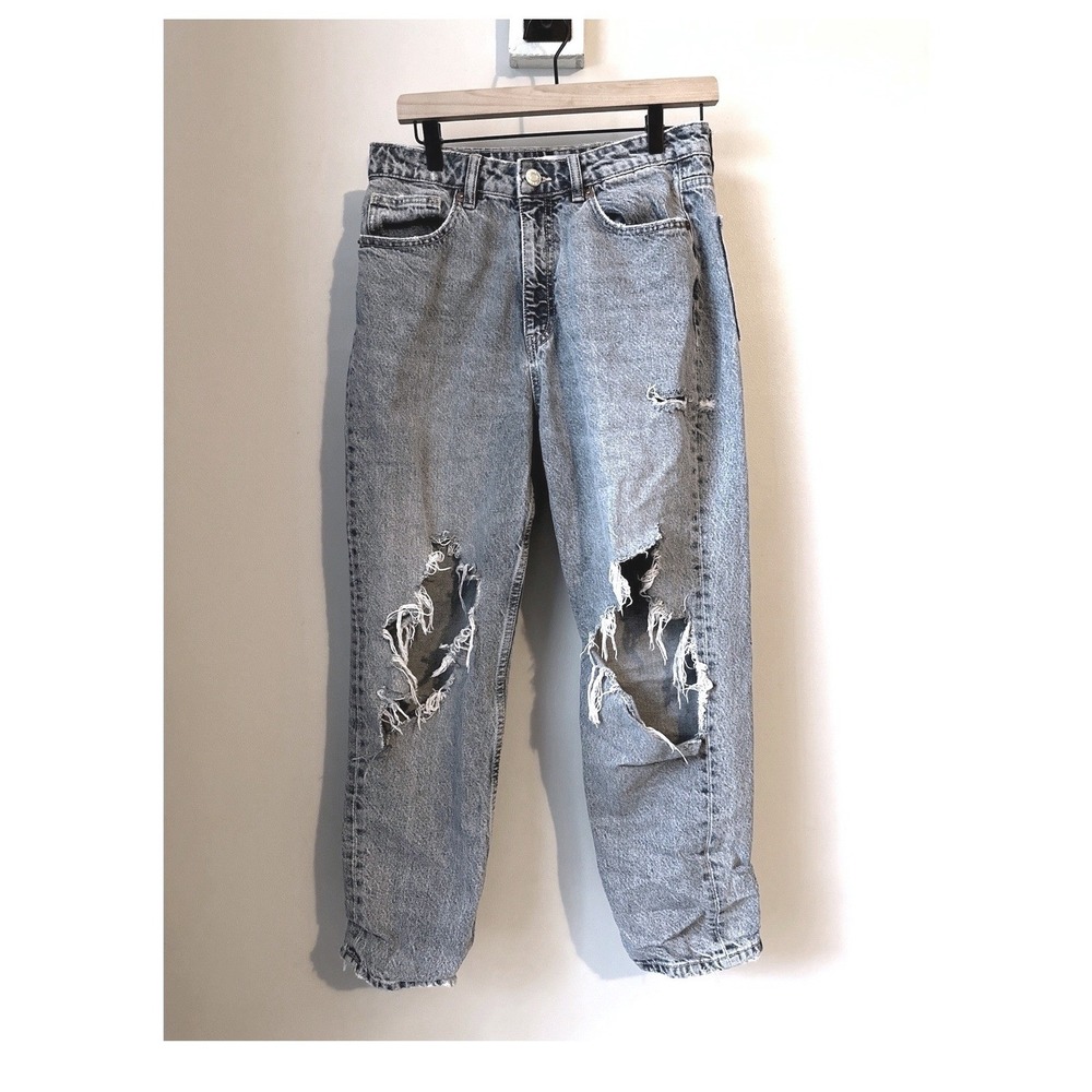 Zara Mom Jeans Womens 8 Light Wash High Rise Crop Jean Ripped Cropped Rigid 90s